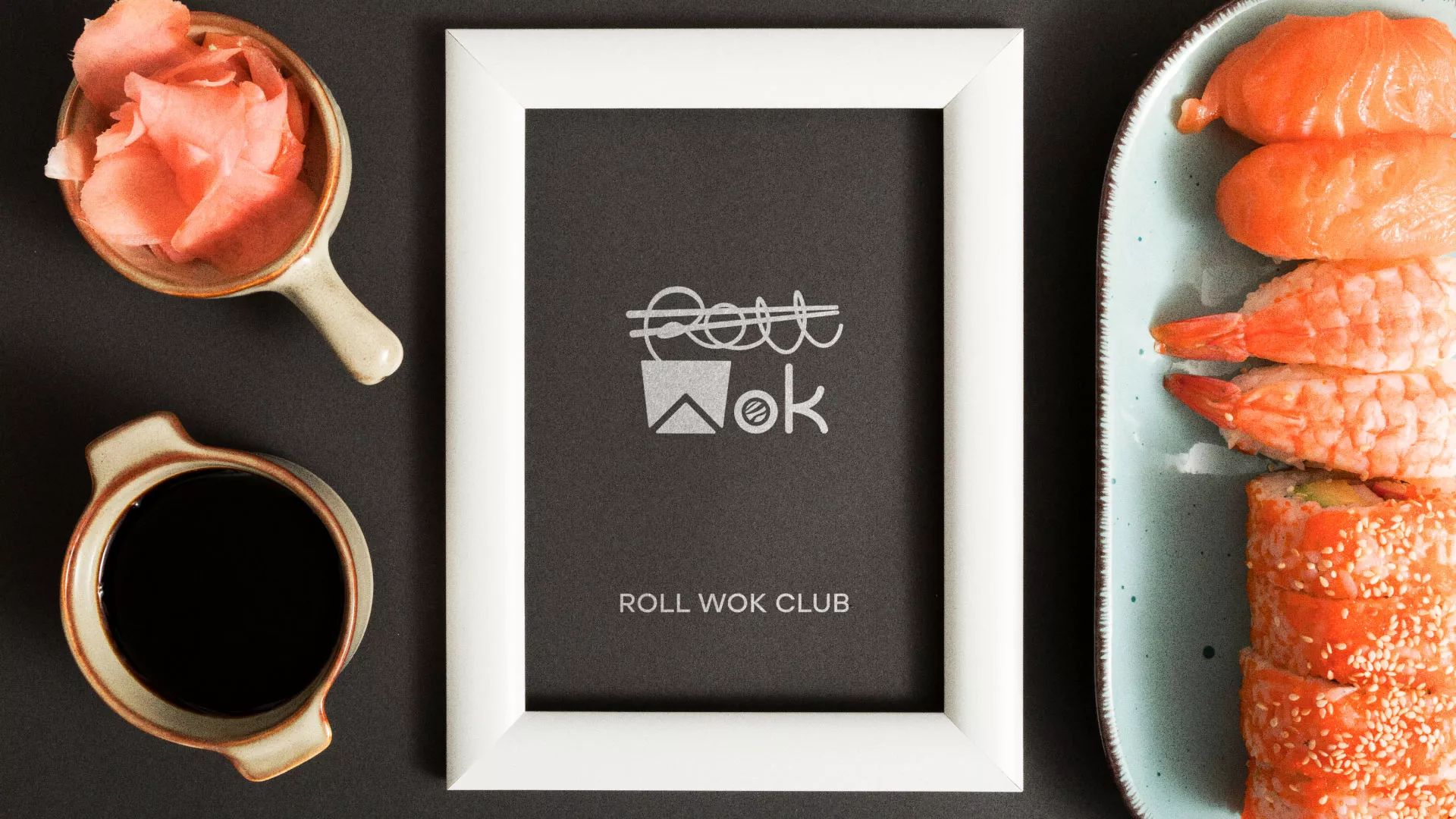 Разработка логотипа суши-бара «Roll Wok Club» в Тюмени