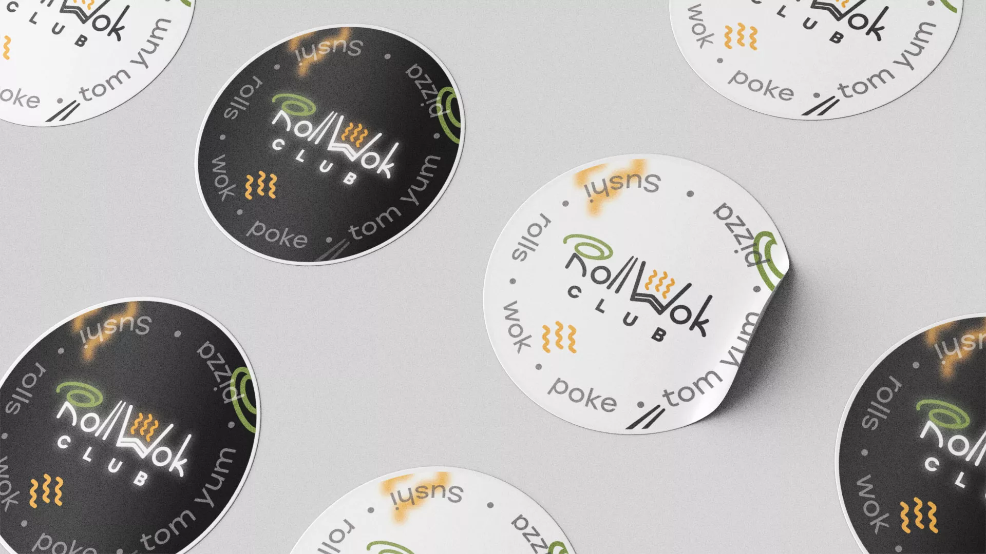 Разработка наклеек для суши-бара «Roll Wok Club» в Тюмени