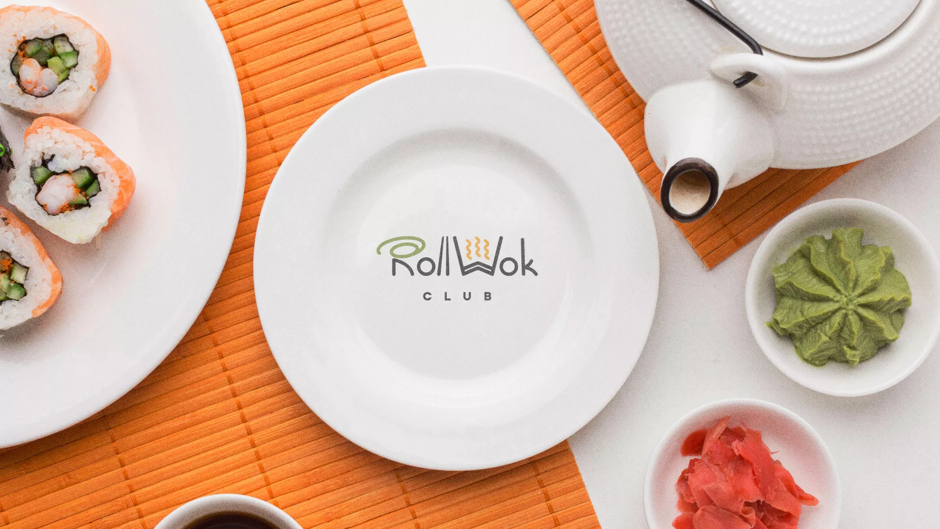 Разработка логотипа и фирменного стиля в Тюмени для суши-бара «Roll Wok Club»
